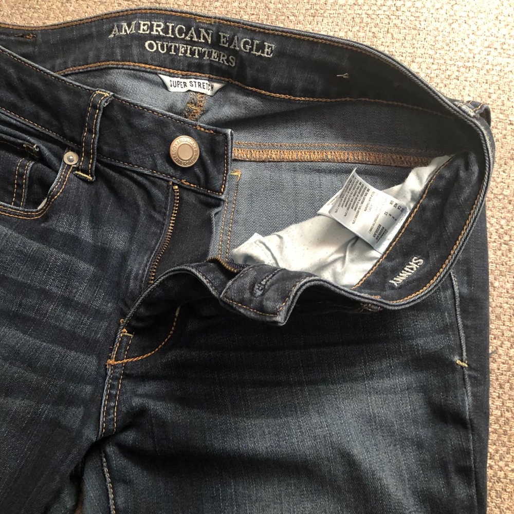 Like New American Eagle Dark Wash Women’s Jeans